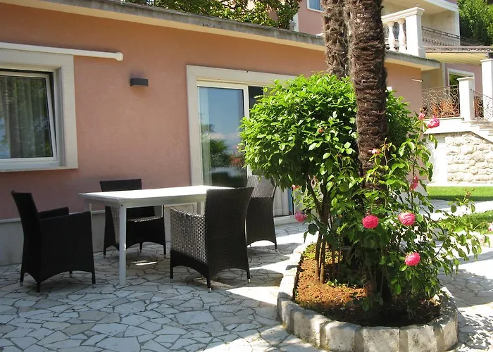 Villa Raisa