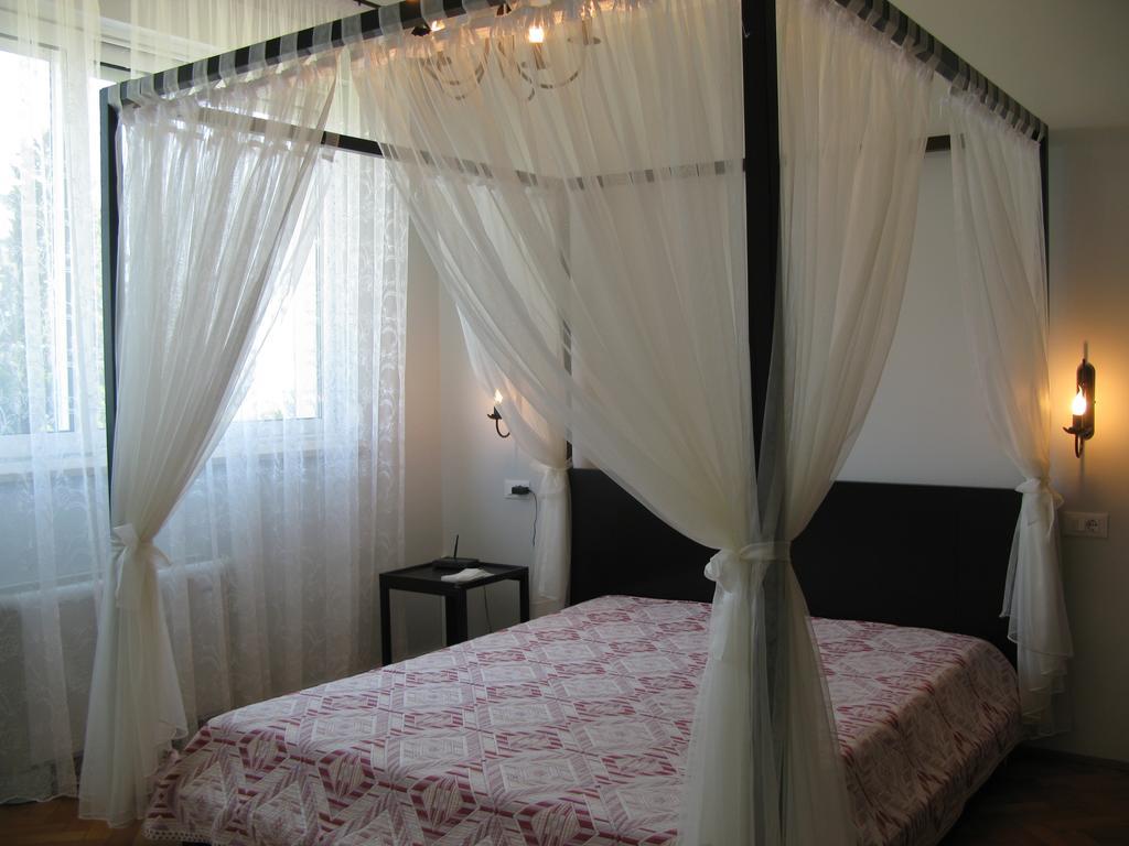 Vila Raisa *