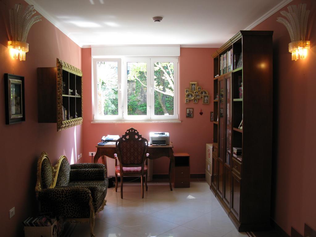 Vila Raisa *