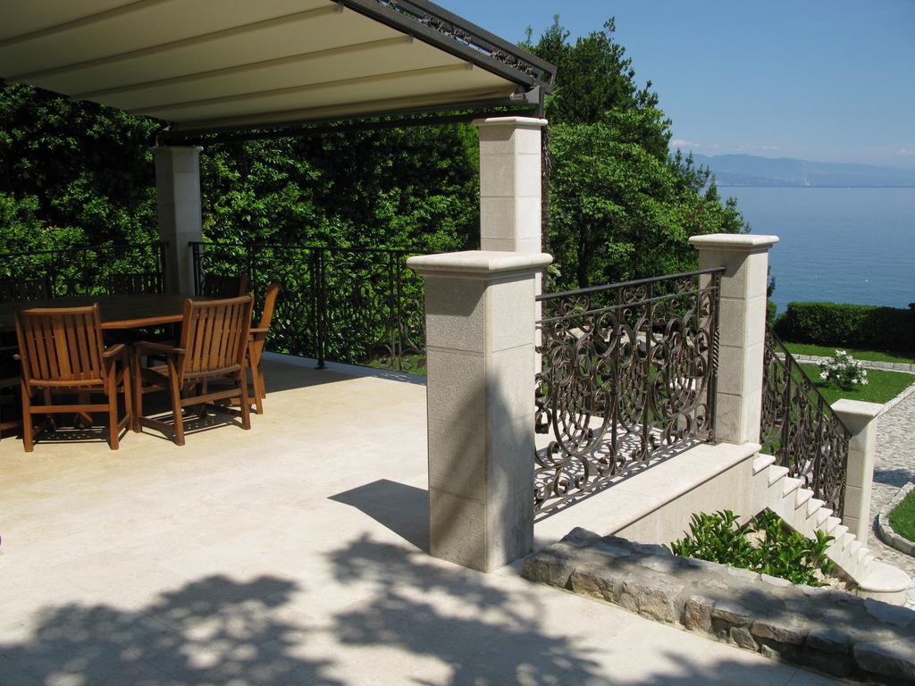 Raisa Villa